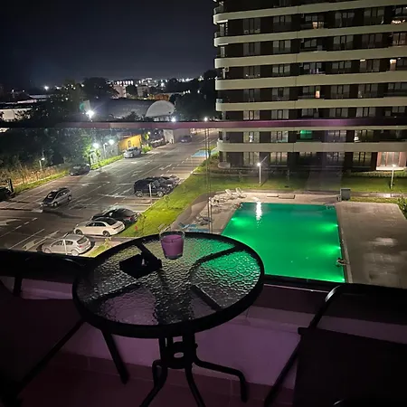 Lyusi South Heated Pool & Parking Варна
