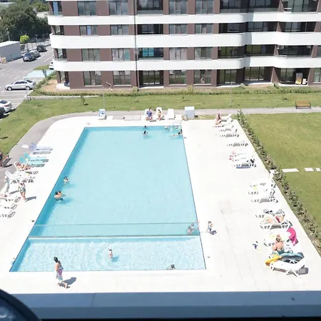 Lyusi South Heated Pool & Parking Апартамент